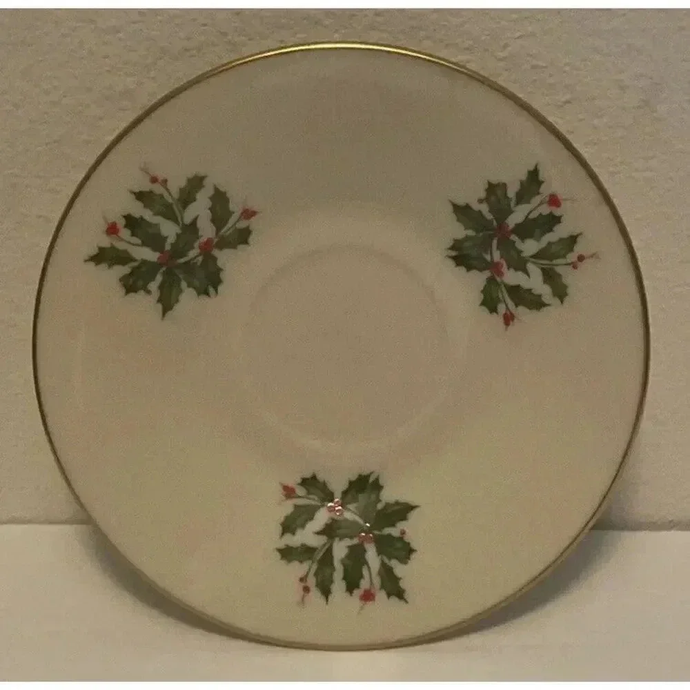 Lenox Holiday Holly Special Christmas Cup‎ and Saucer Coffee  Porcelain Ivory